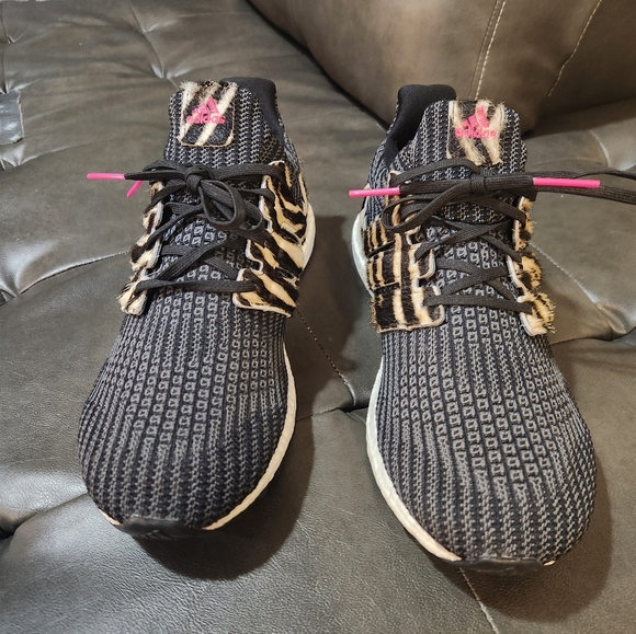 Adidas Ultra Boost DNA Women Size 10 - Picture 4 of 7